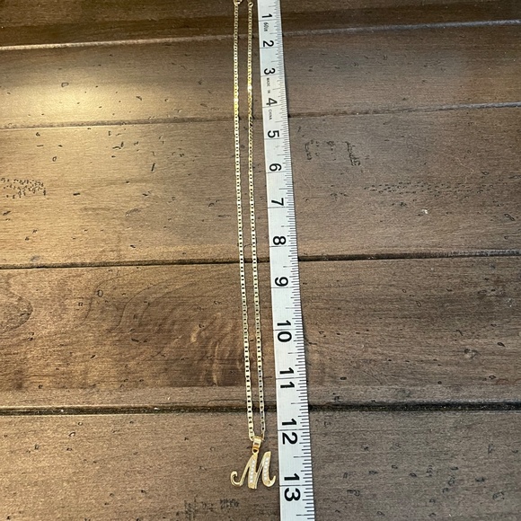 “M” pendant necklace - Picture 2 of 5